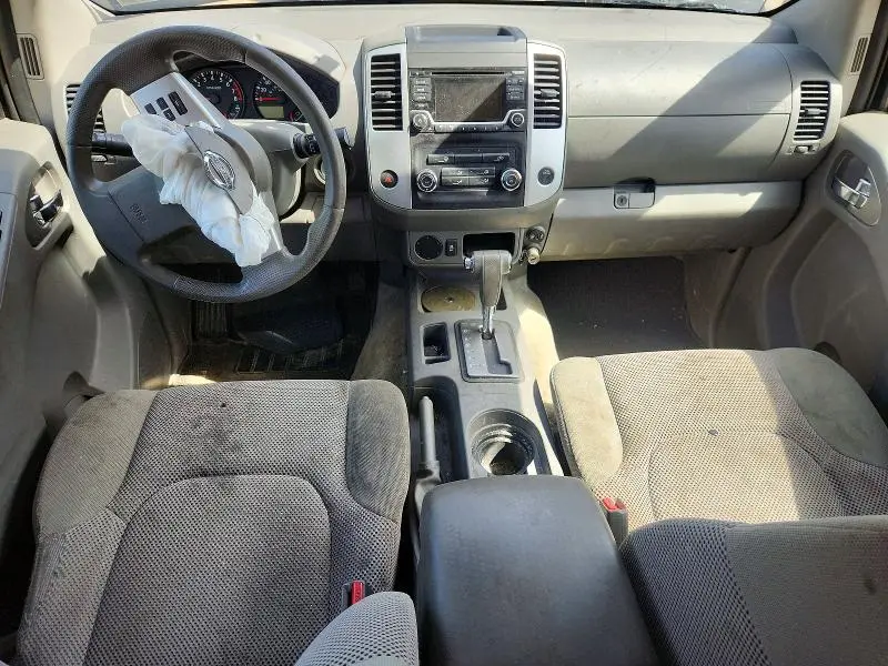 2017 NISSAN FRONTIER SV  