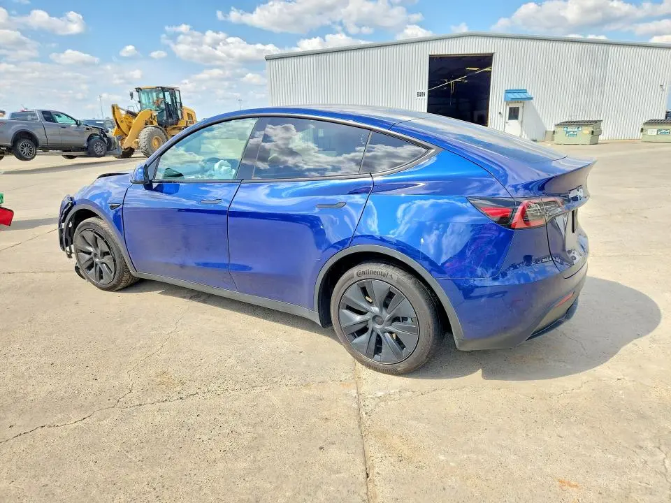 2025 TESLA MODEL Y   