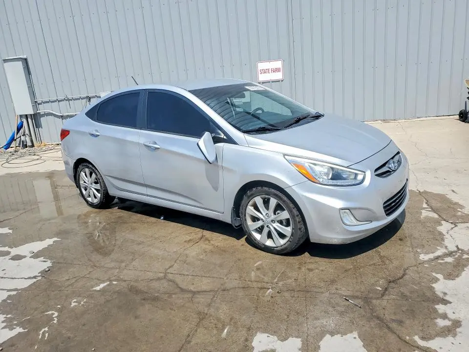 2014 HYUNDAI ACCENT GLS  