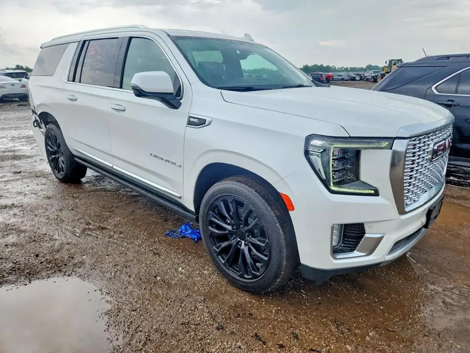 2021 GMC YUKON XL DENALI  