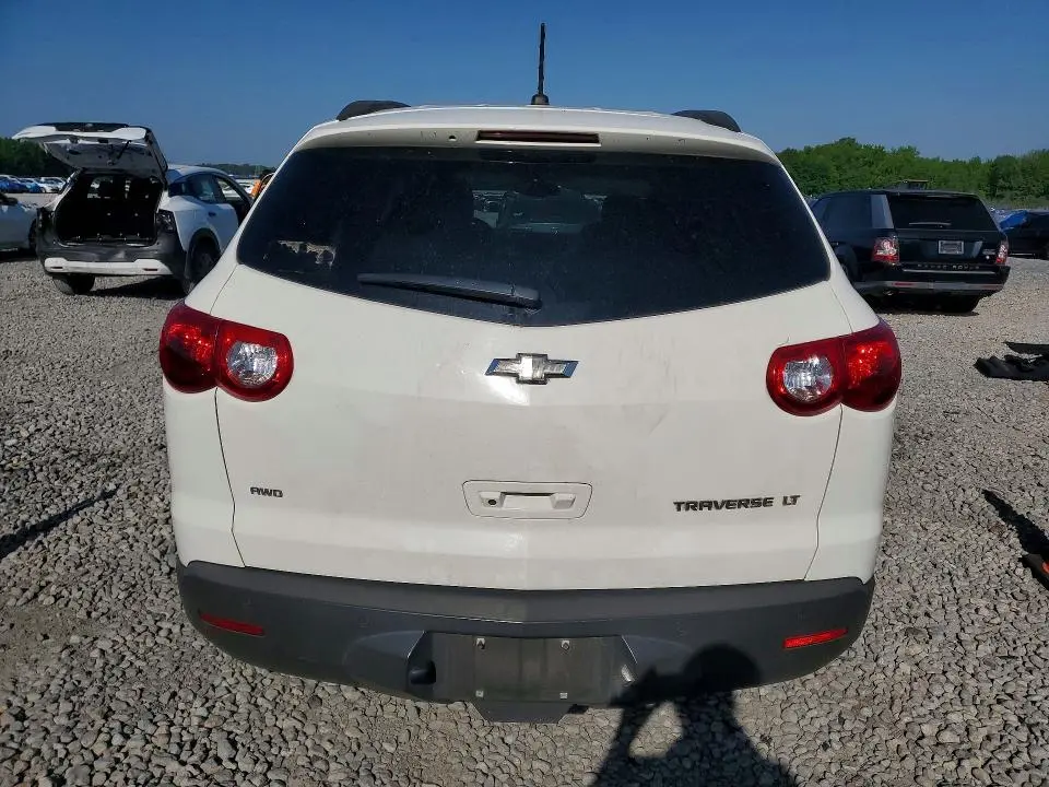 2012 CHEVROLET TRAVERSE LT  