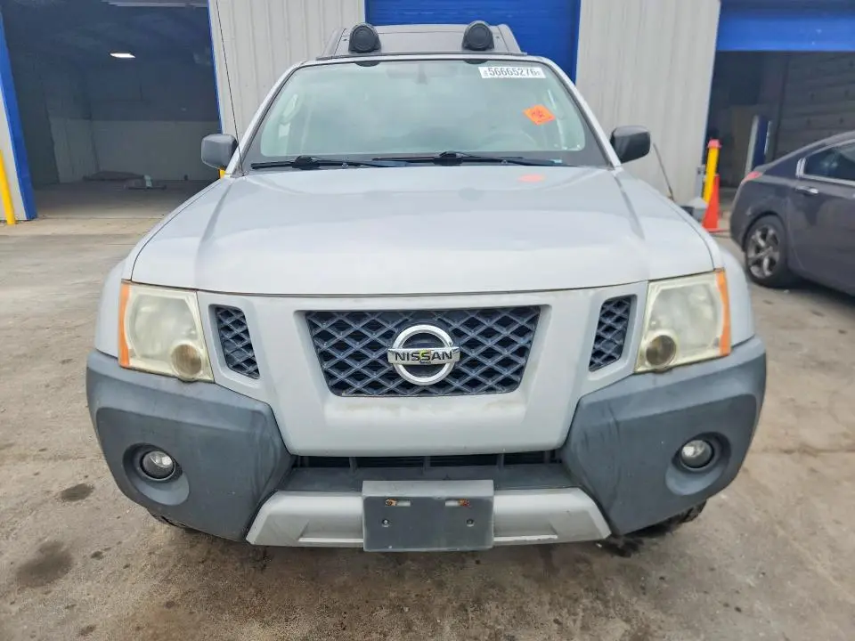 2011 NISSAN XTERRA OFF ROAD/S/SE  