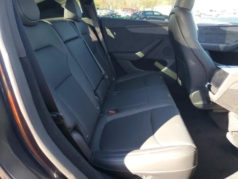 2026 TESLA MODEL Y   