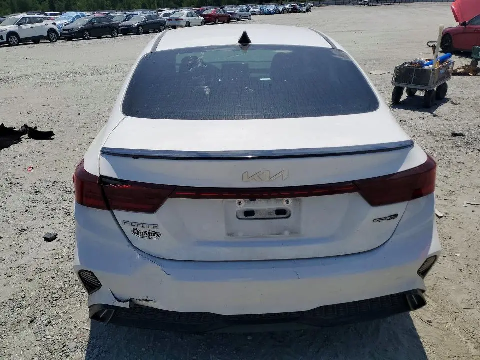 2022 KIA FORTE GT LINE  