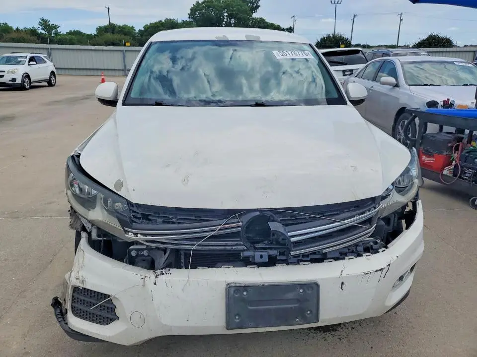 2013 VOLKSWAGEN TIGUAN S  