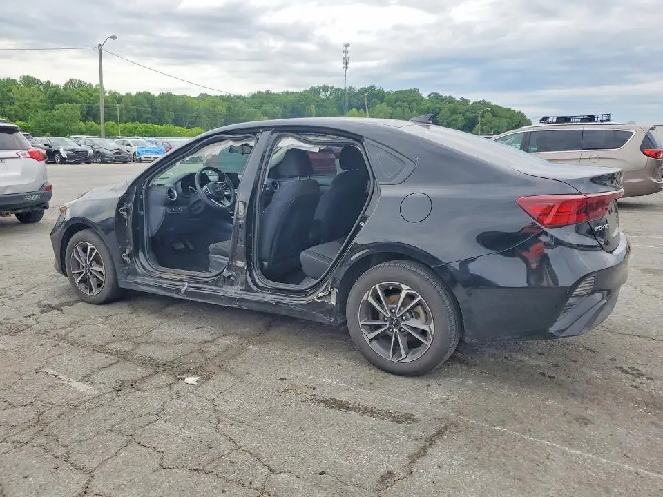 2024 KIA FORTE LXS  
