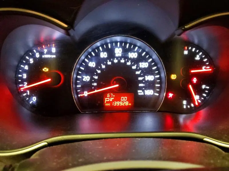 2014 KIA SORENTO LX  