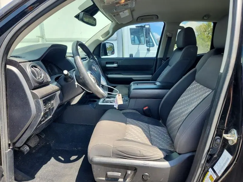 2020 TOYOTA TUNDRA SR5  