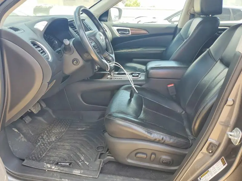 2017 NISSAN PATHFINDER PLATINUM  