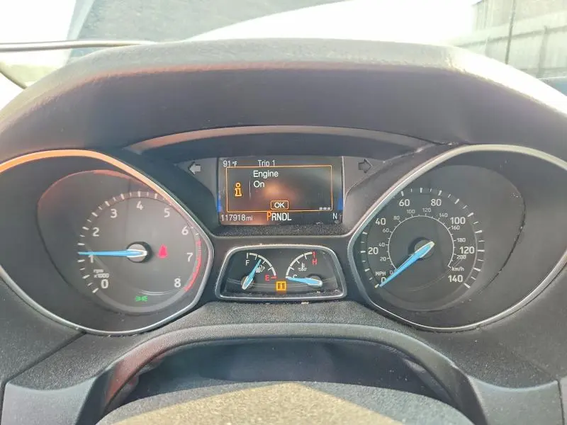 2017 FORD FOCUS SE  