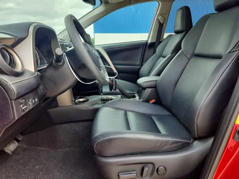 2015 TOYOTA RAV 4   