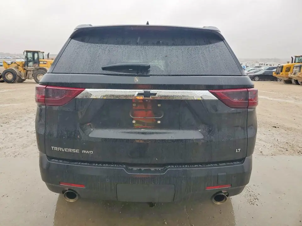 2021 CHEVROLET TRAVERSE LT  