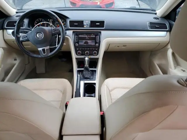 2012 VOLKSWAGEN PASSAT SE