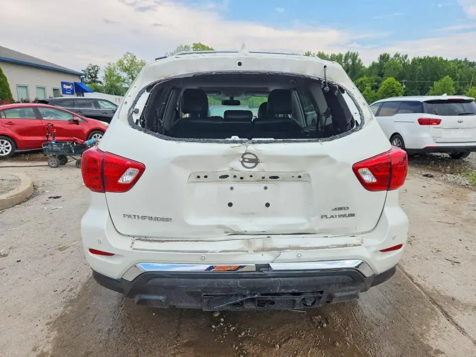 2019 NISSAN PATHFINDER PLATINUM  
