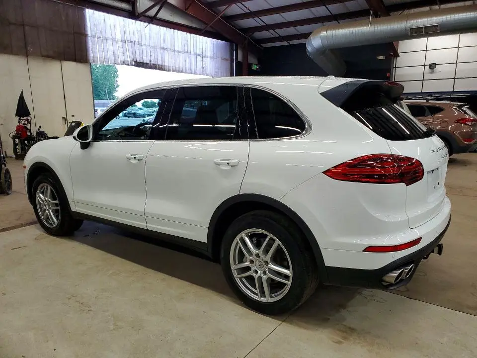 2015 PORSCHE CAYENNE S  