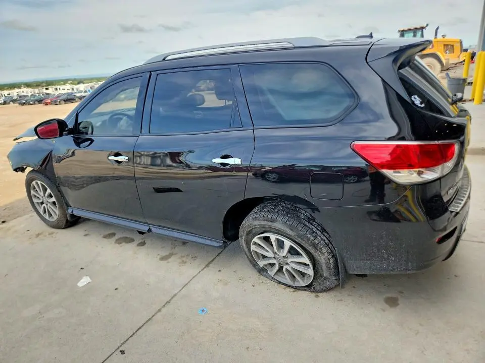 2015 NISSAN PATHFINDER SV  