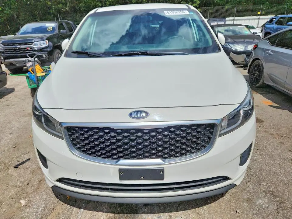 2017 KIA SEDONA LX  