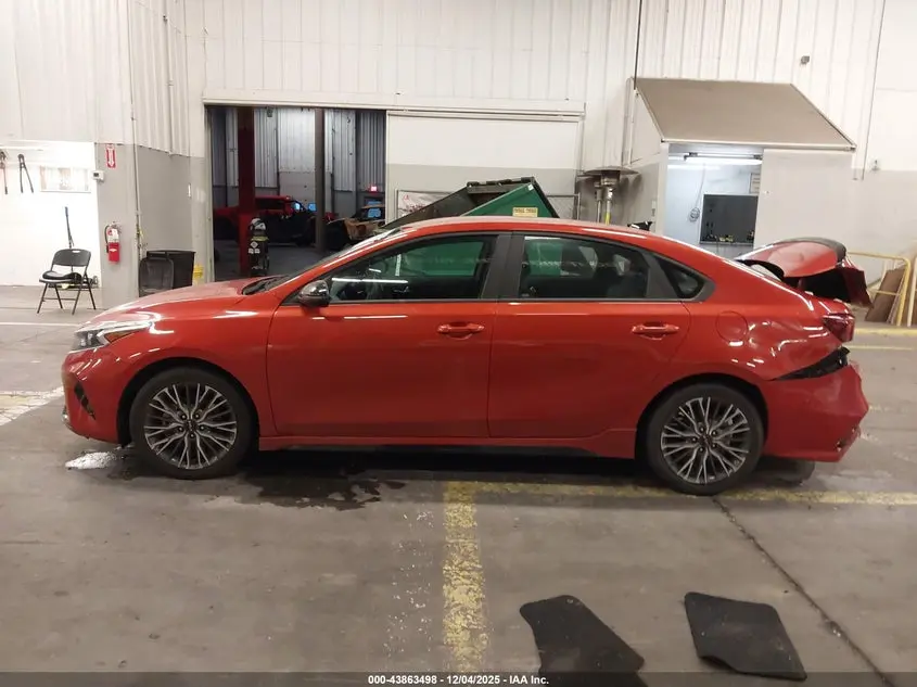 2022 KIA FORTE GT-LINE