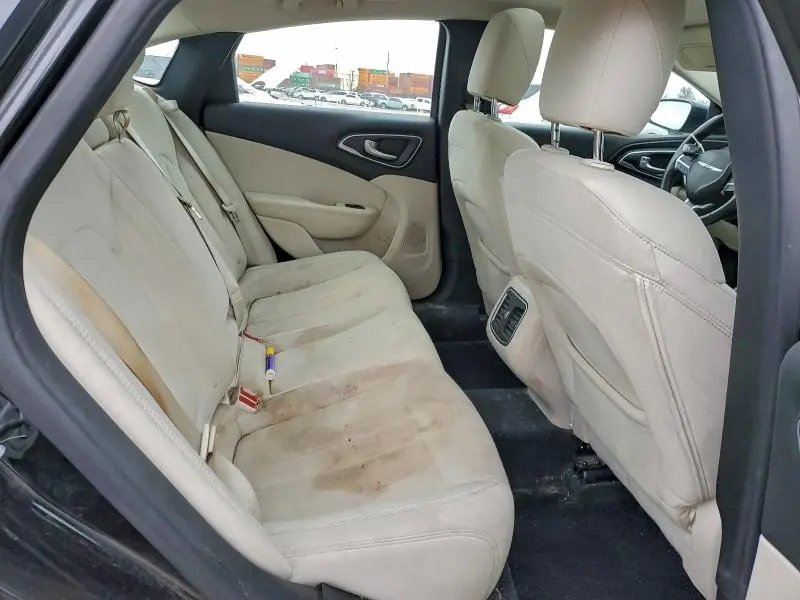 2015 CHRYSLER 200 LIMITED  