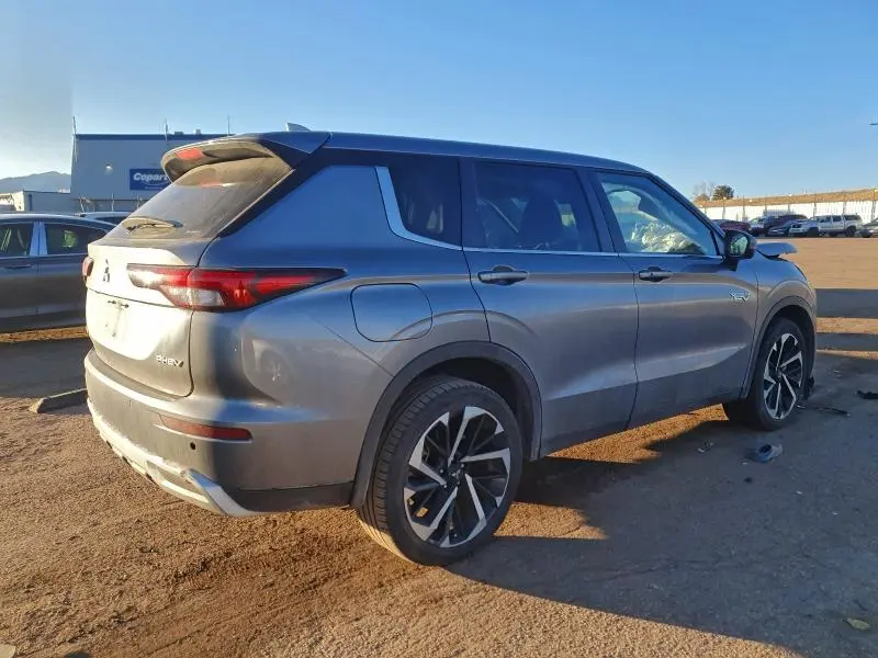 2023 MITSUBISHI OUTLANDER SE  
