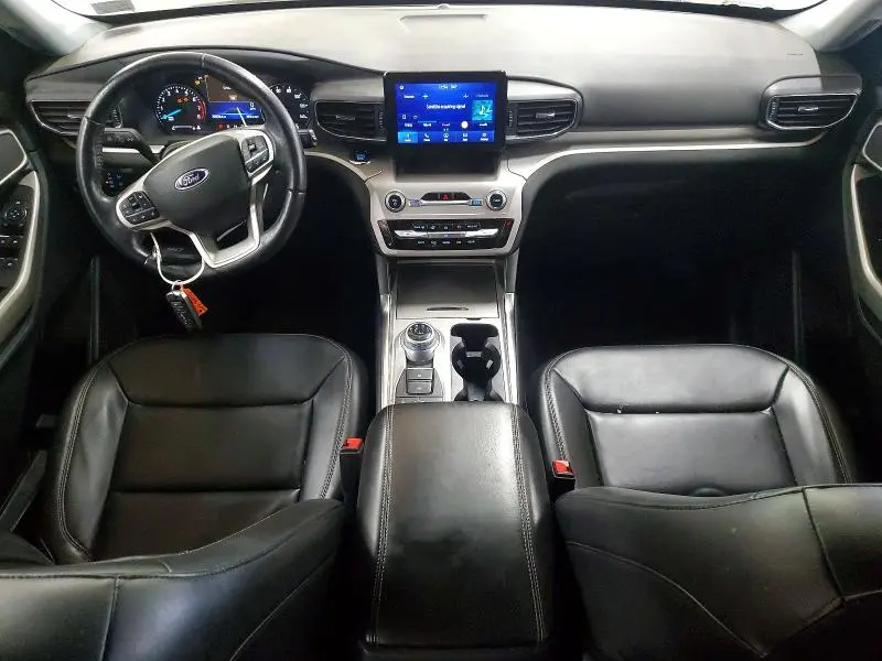 2021 FORD EXPLORER XLT  