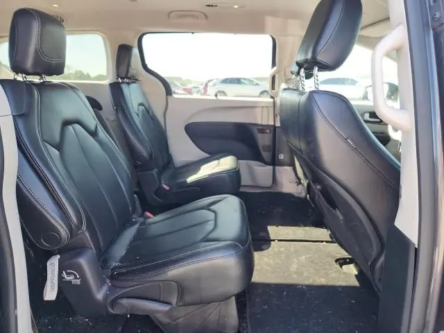 2020 CHRYSLER VOYAGER LXI  