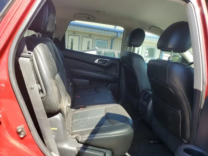 2014 NISSAN PATHFINDER SL  