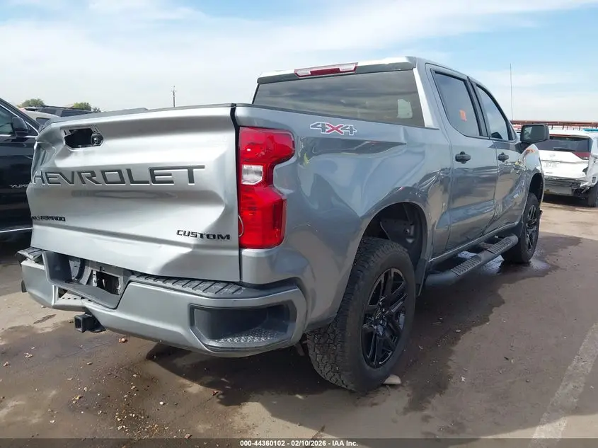 2024 CHEVROLET SILVERADO 1500 4WD  SHORT BED CUSTOM