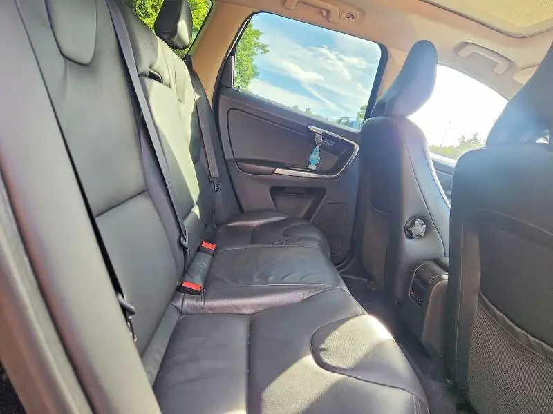 2013 VOLVO XC60 T6  