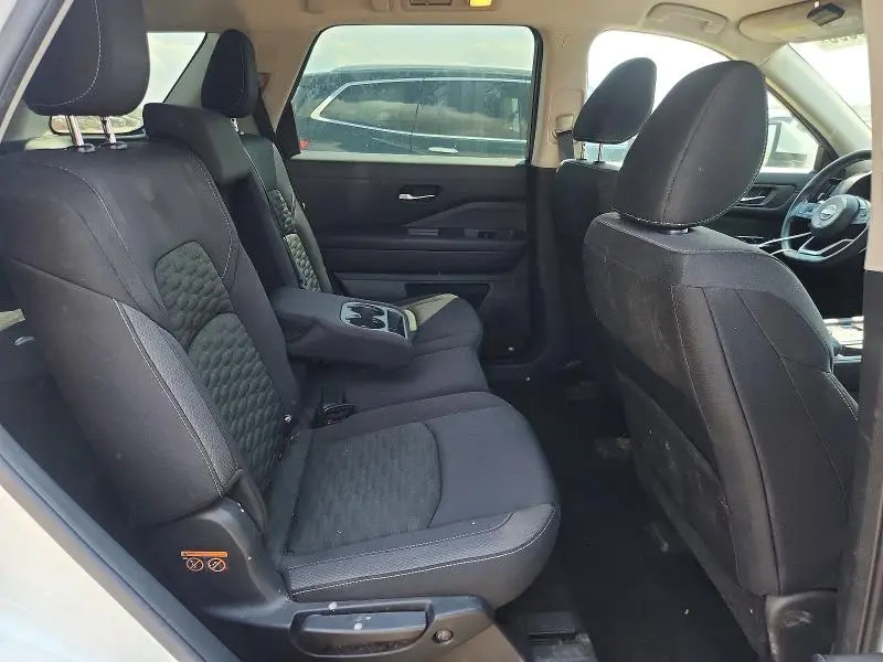 2022 NISSAN PATHFINDER S  