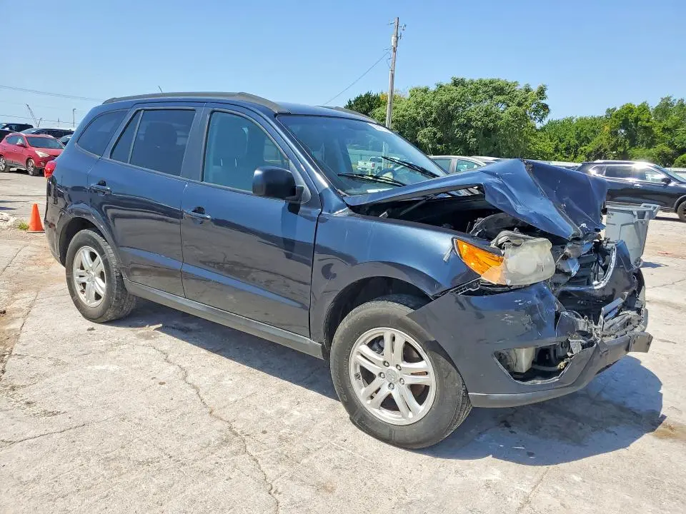 2012 HYUNDAI SANTA FE GLS  