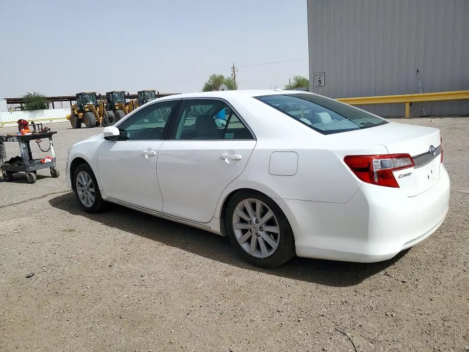 2012 TOYOTA CAMRY XLE  