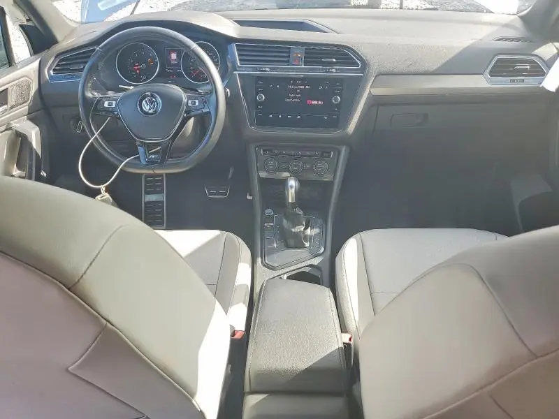 2020 VOLKSWAGEN TIGUAN SE  
