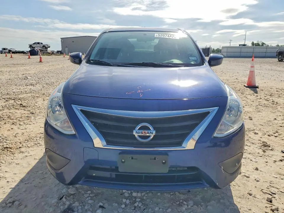 2019 NISSAN VERSA SV  