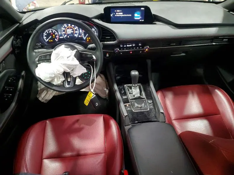 2024 MAZDA 3 PREFERRED  