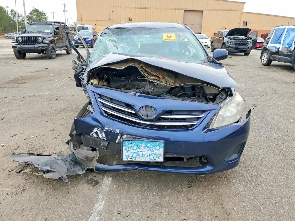 2013 TOYOTA COROLLA LE  