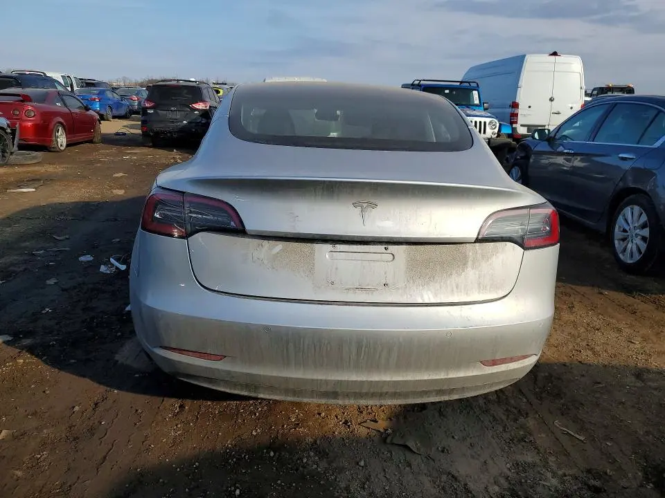 2018 TESLA MODEL 3   