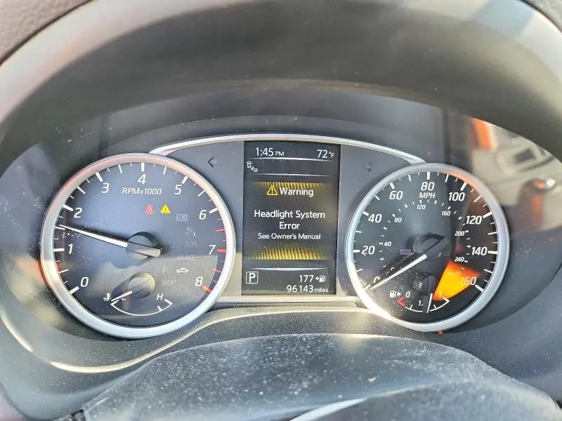 2016 NISSAN SENTRA SR  