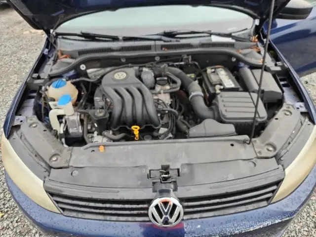 2013 VOLKSWAGEN JETTA BASE  
