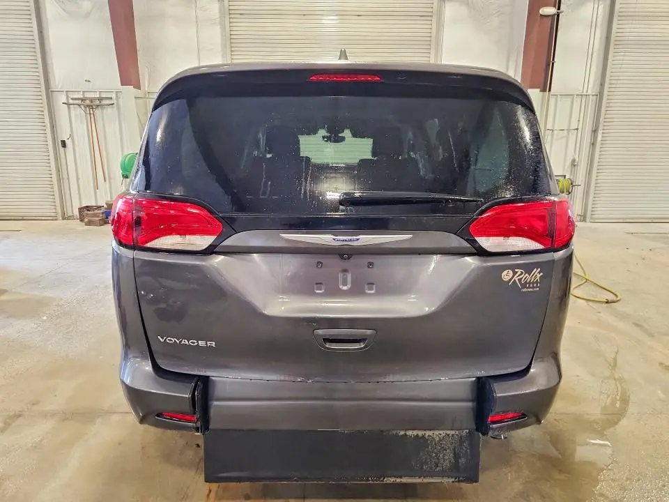 2020 CHRYSLER VOYAGER LXI  