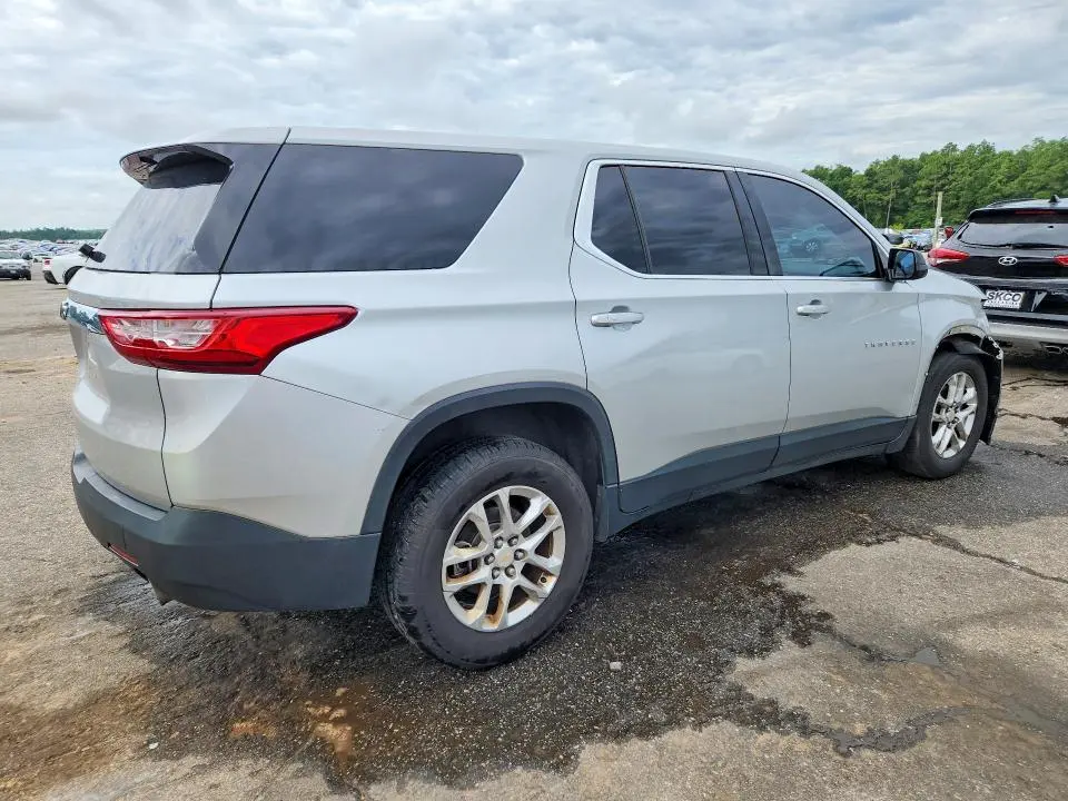 2018 CHEVROLET TRAVERSE LS  