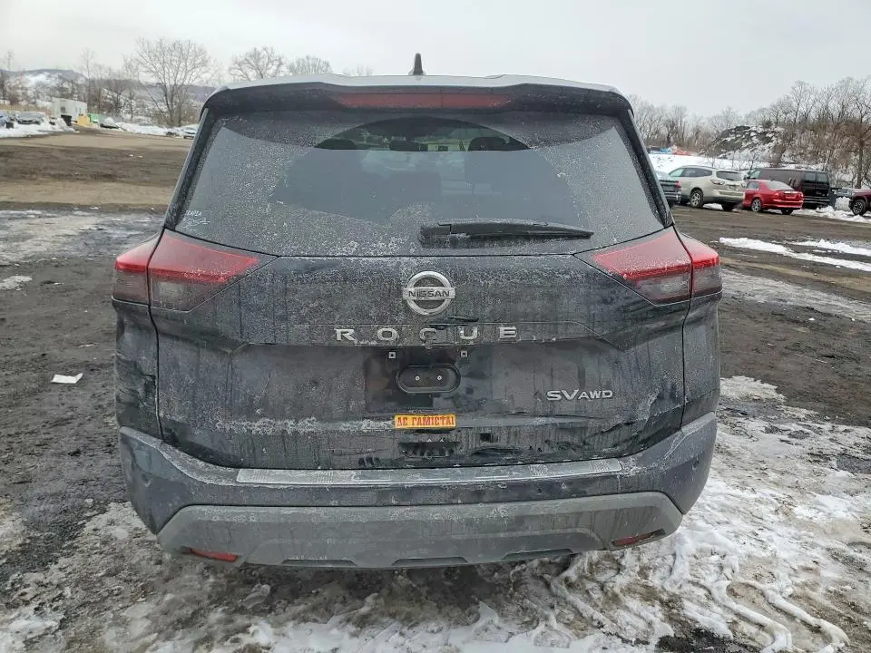 2021 NISSAN ROGUE SV  