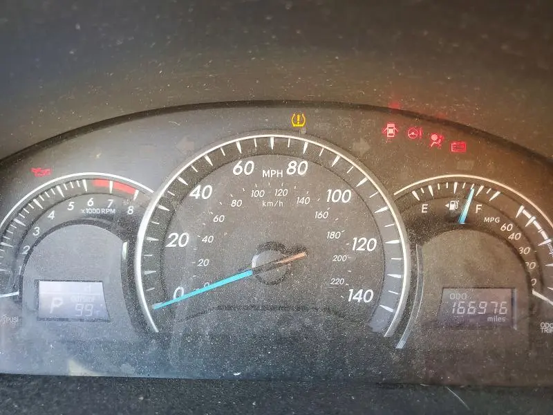 2012 TOYOTA CAMRY LE  
