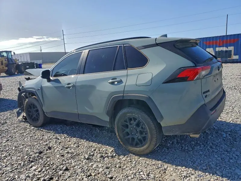 2023 TOYOTA RAV4 XLE  