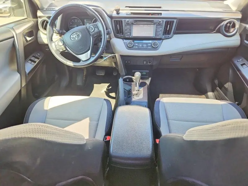 2017 TOYOTA RAV4 XLE  