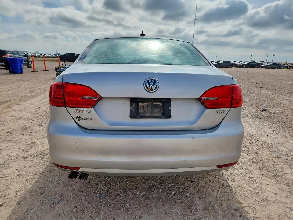 2014 VOLKSWAGEN JETTA TDI  