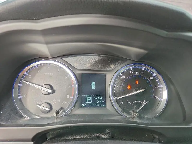 2015 TOYOTA HIGHLANDER LE  