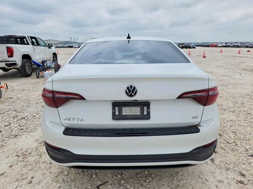 2024 VOLKSWAGEN JETTA SE  