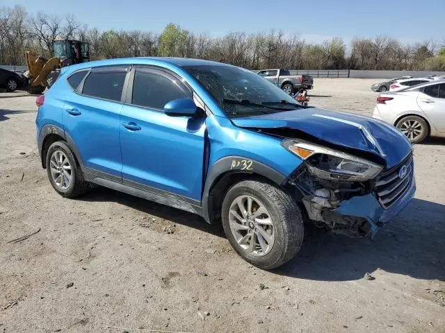 2017 HYUNDAI TUCSON SE  
