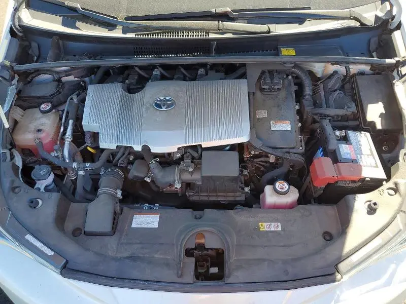 2018 TOYOTA PRIUS THREE  